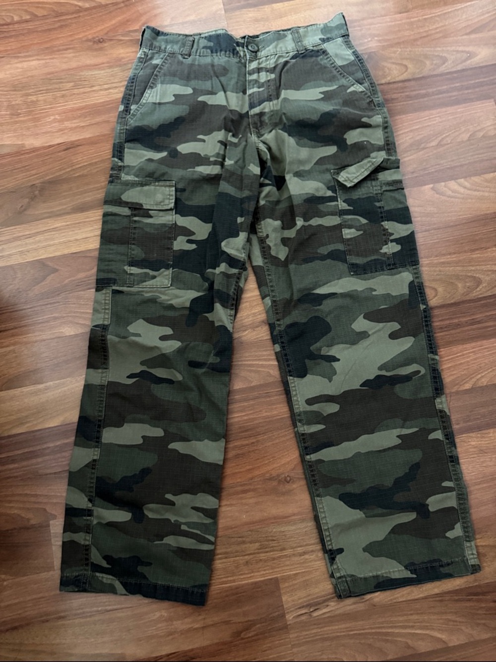 RSQ Camouflage Cargo Pants - Olive Green/Black Camo Tilly’s